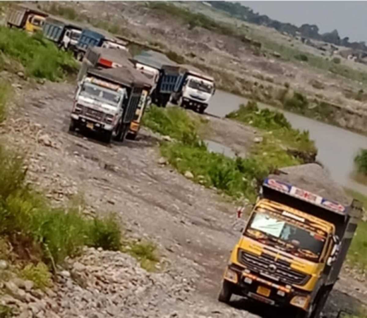 पठानकोट में अवैध खनन के आरोप में तीन गिरफ्तार